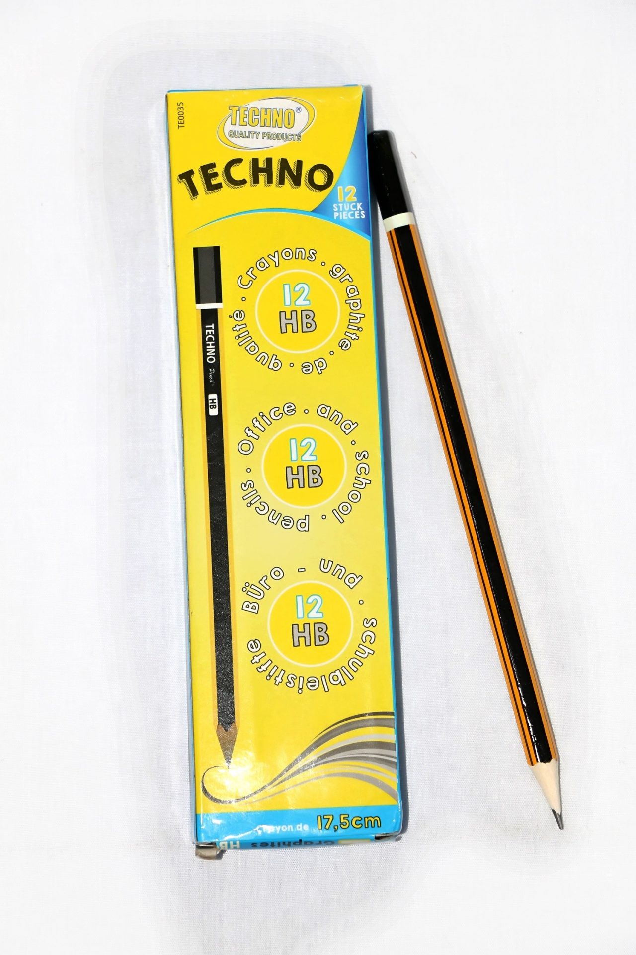 Basics Boîte de crayons à papier prétaillés HB n°2, Jaune, 30 Unité  (Lot de 1)
